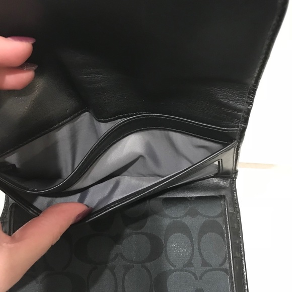 Black Coach Wallet - Picture 4 of 5